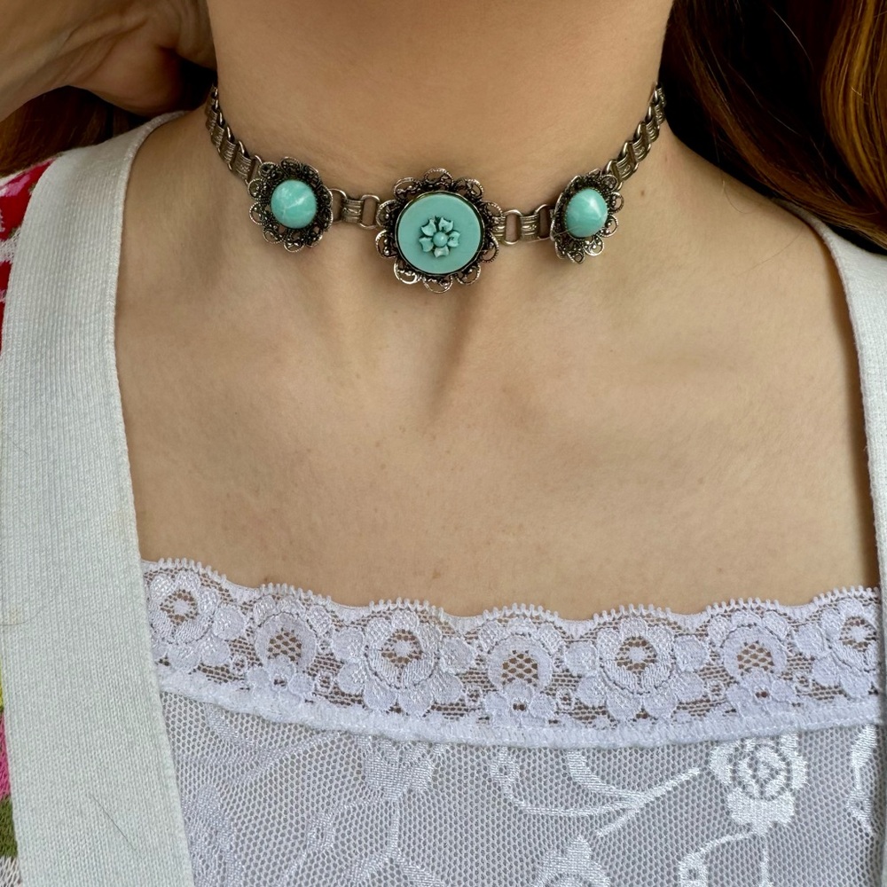 1920s Vtg. Blue Glass bead  choker with silver tone filigree and book chain.